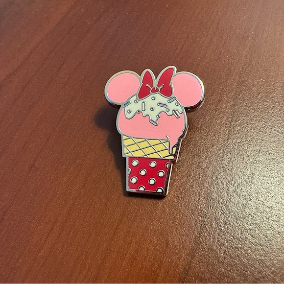 Disney Pins - Minnie Mouse Pink Ice Cream Cone Food Icons Snack Pin Collection - Picture 4 of 4